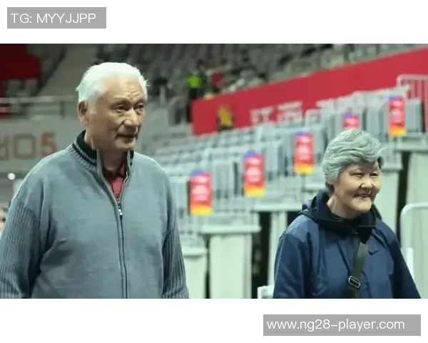 姚明的母亲：从普通家庭到篮球巨星背后的坚韧与奉献