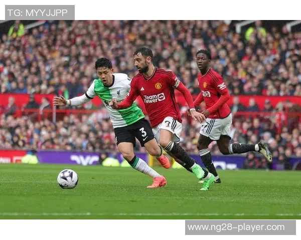 英超经典对决曼联与巴萨战成平局引发全场热议